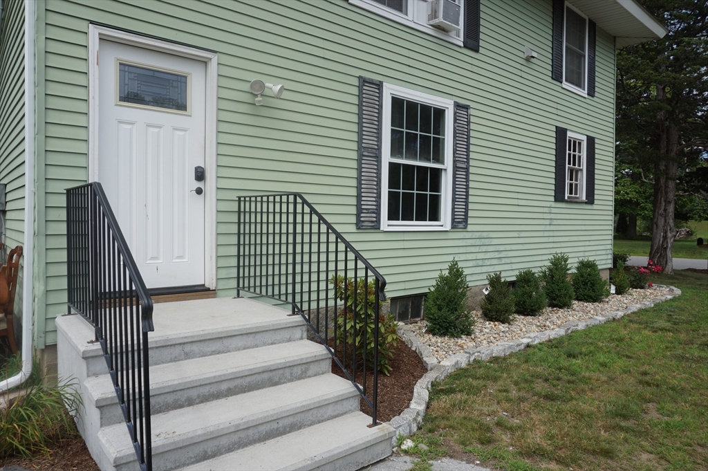 64 Mill St, Pepperell