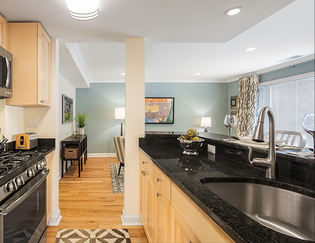 509 Vfw Pkwy, Chestnut Hill