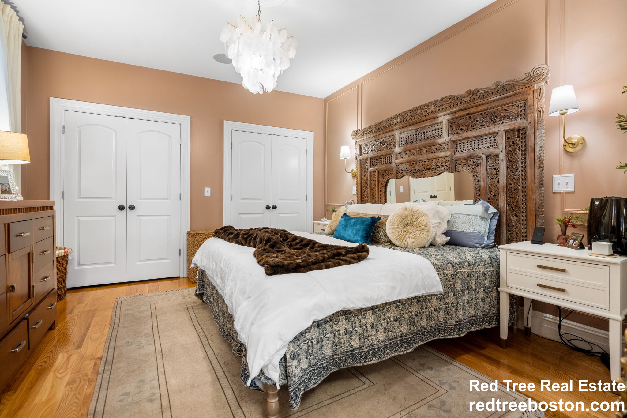 687 East 6th St, South Boston