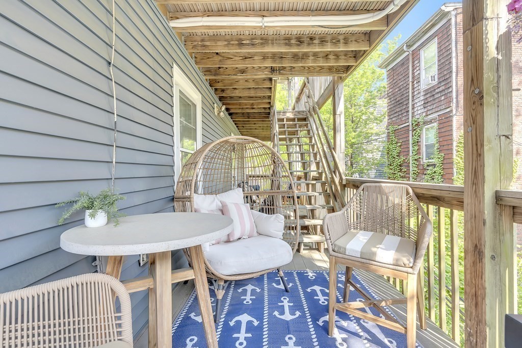 176 Bowen St, South Boston