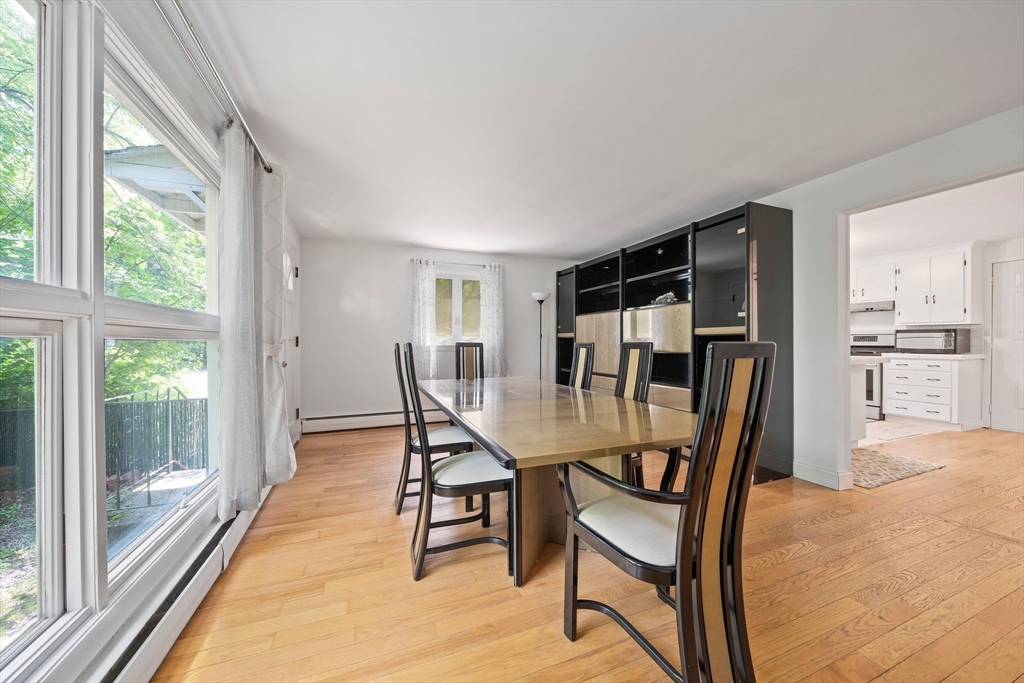 585 Washington St, Franklin