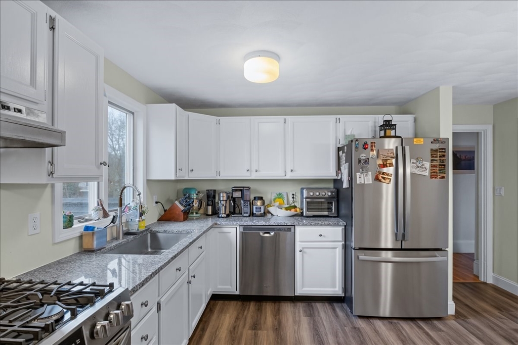 146 River St, Dedham