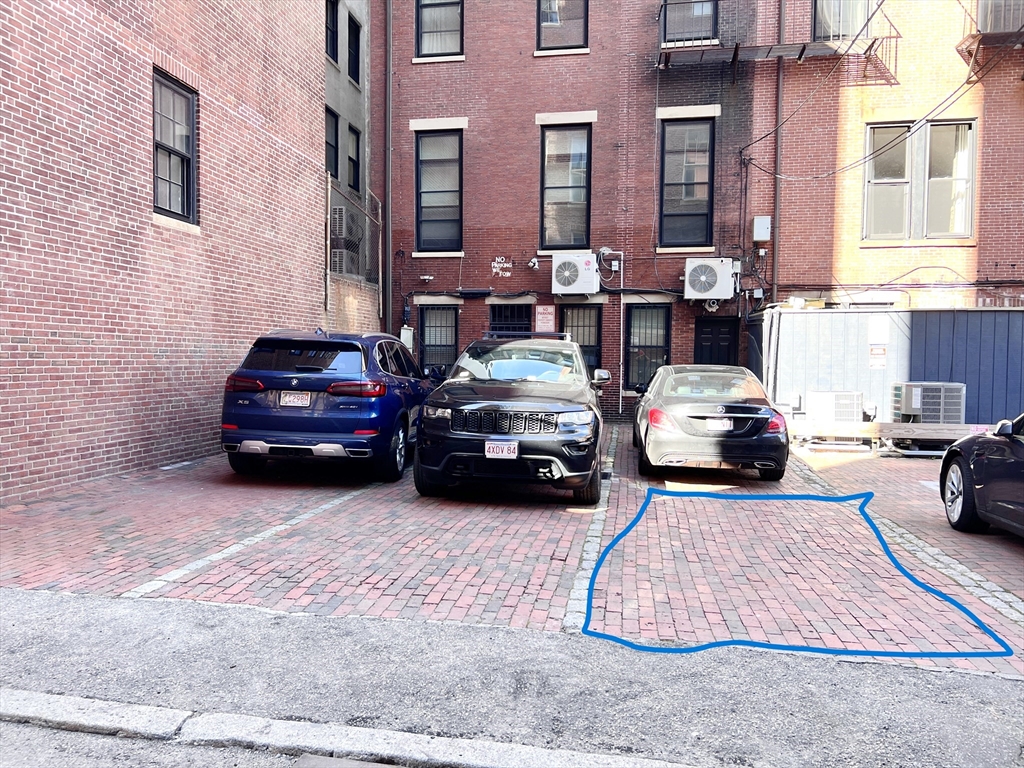 86 Commonwealth Ave, Back Bay