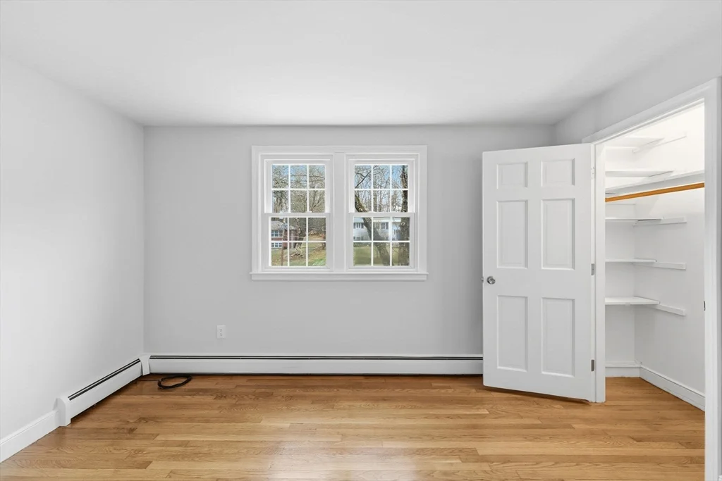 38 Juniper Ln, Holden