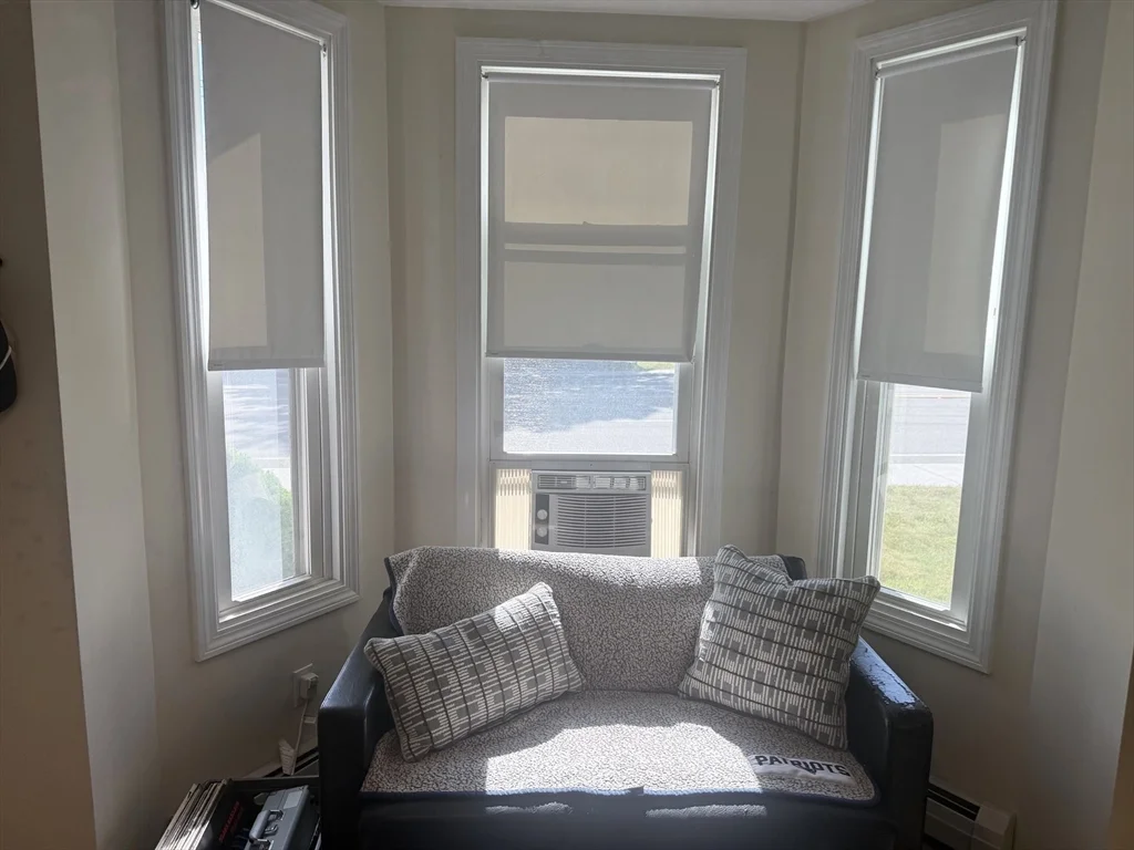 928 Main St, South Weymouth