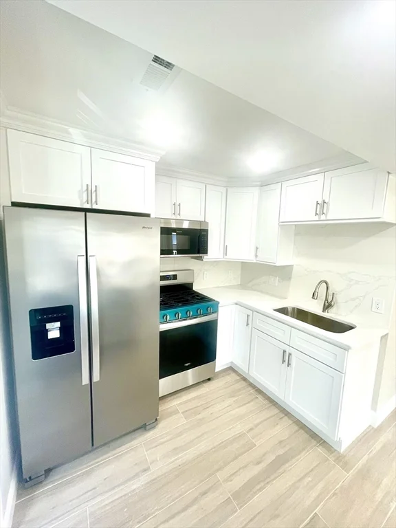 435 Newport Rd, Strawberry Hill