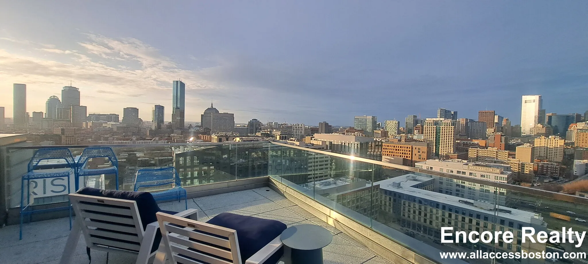 55 Traveler St, South End