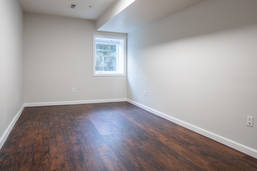 45 Chelsea St, East Boston