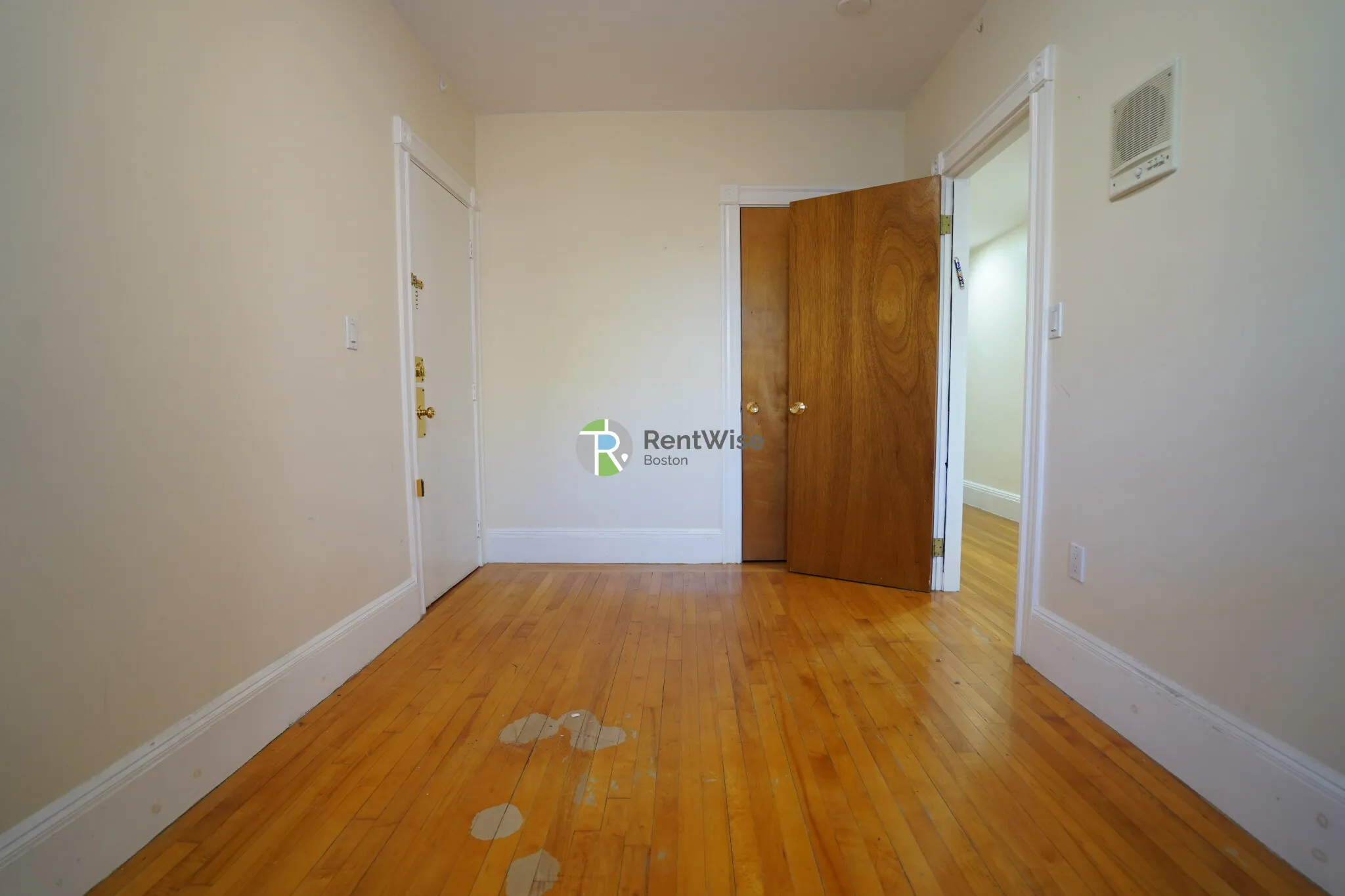 12 Dean Rd, Brookline