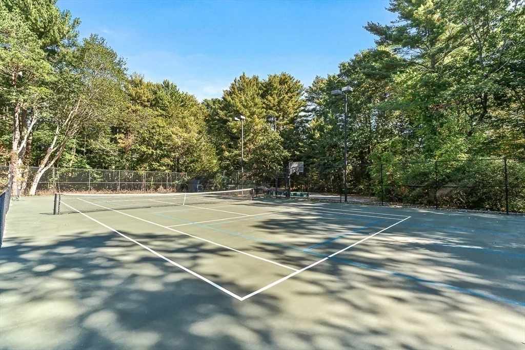 2 Phillips Pond Rd, Natick