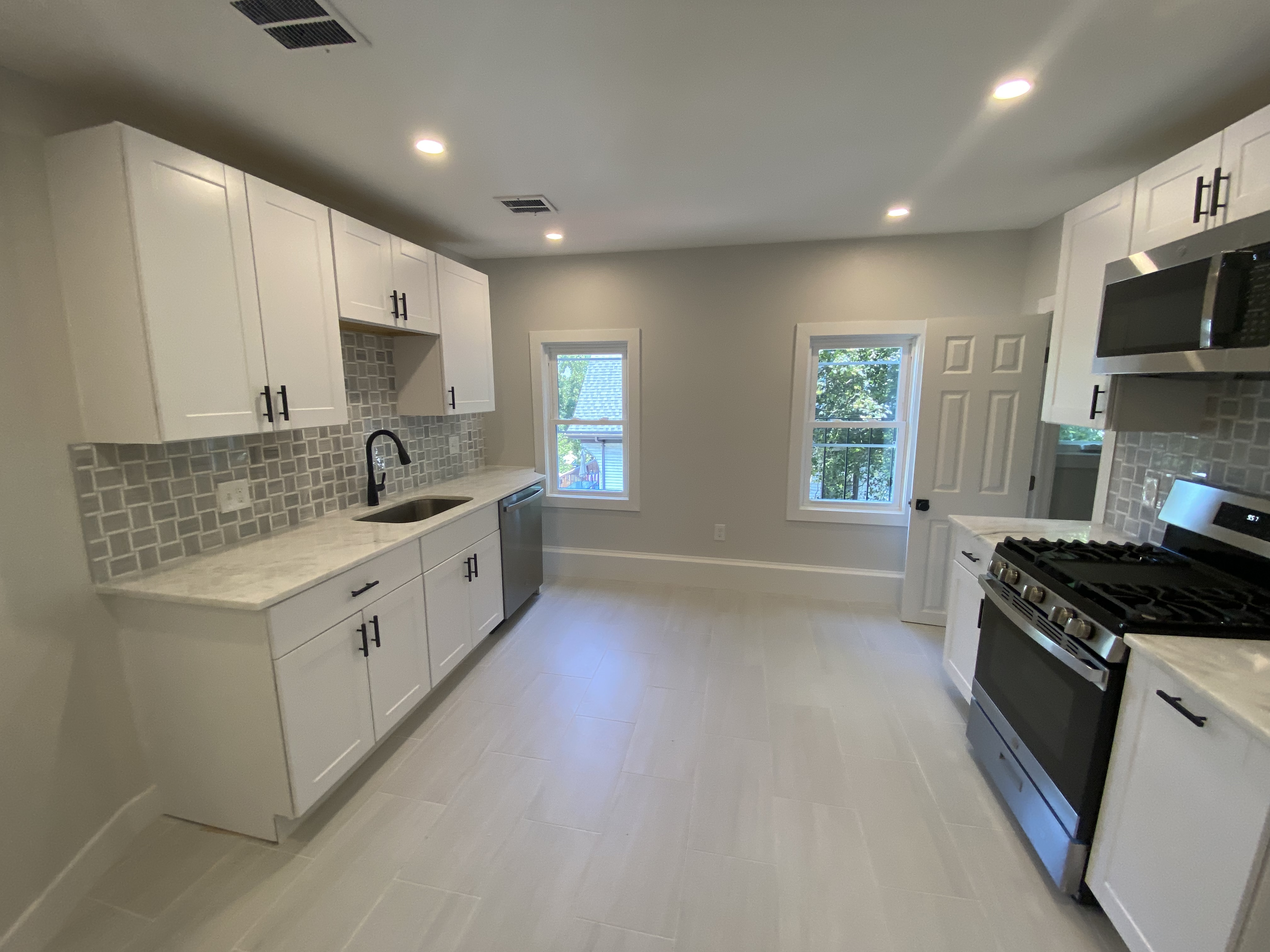 2 bed, 1 bath apartment for rent at 106 Glenway St Unit 3, Dorchester — photo 2 of 12