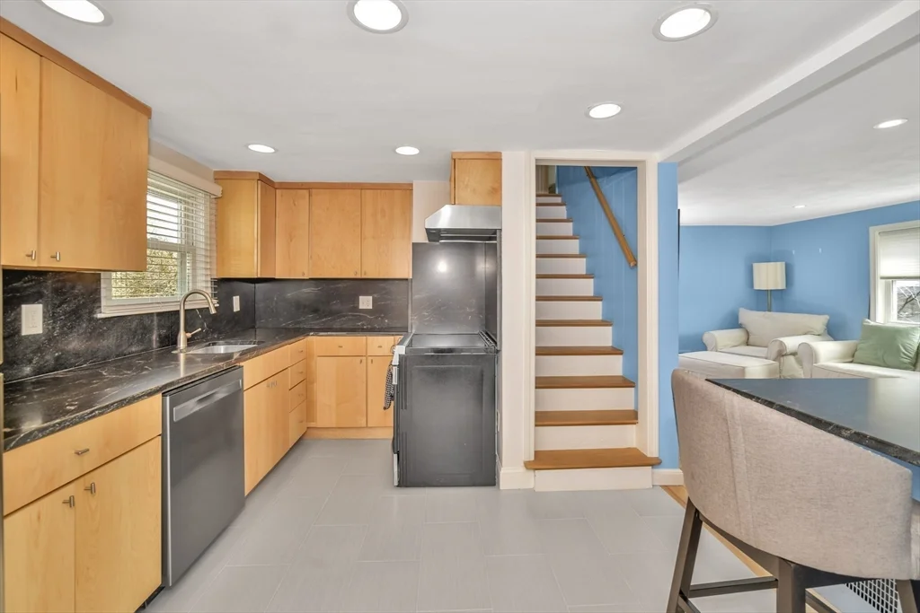 38 Grassmere Rd, Hyde Park