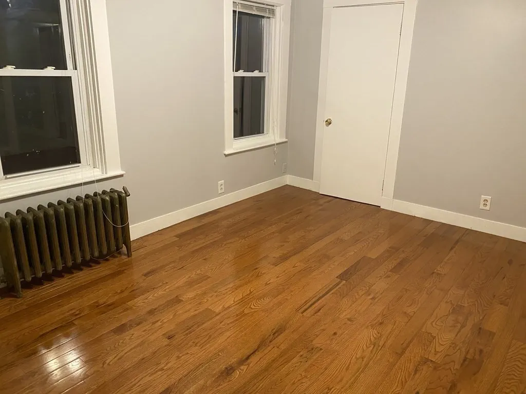 18 Walnut Rd, Winter Hill