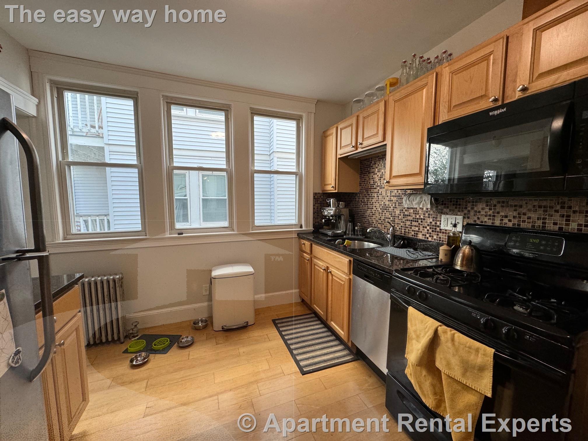 12 Silvey Pl, Porter Square