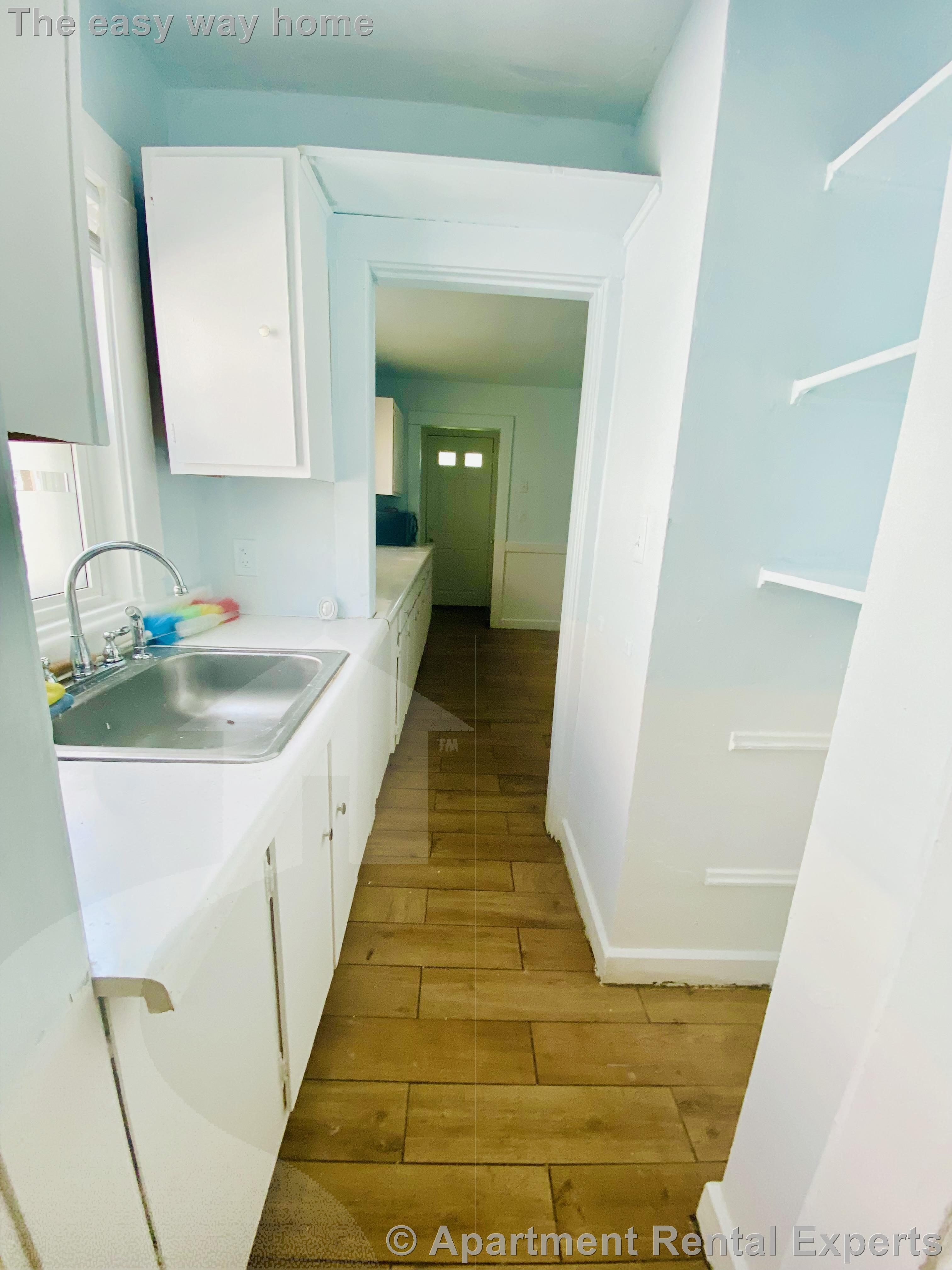 137 Mills St, Malden Center