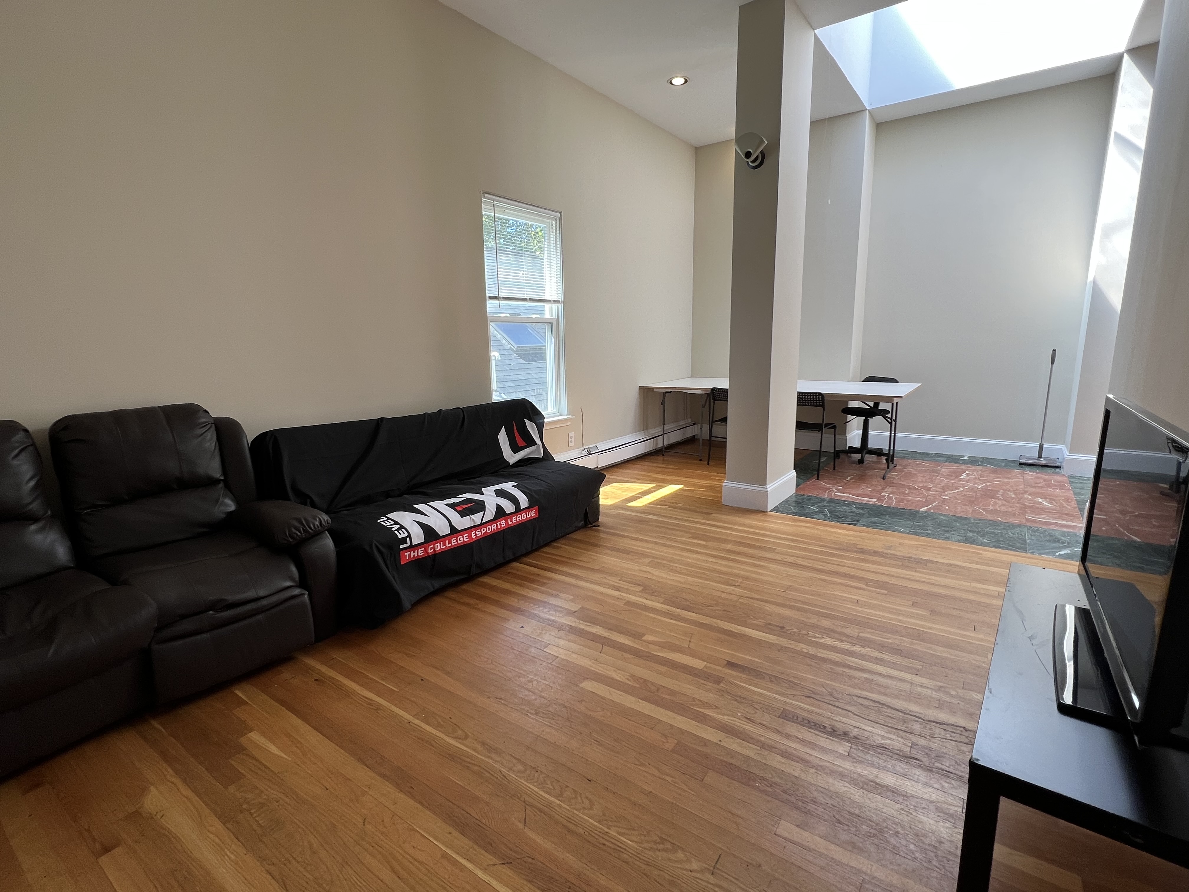 8+ bed, 3.5 bath apartment for rent at 1000 Memorial Dr Unit 2, Harvard Square — photo 12 of 17