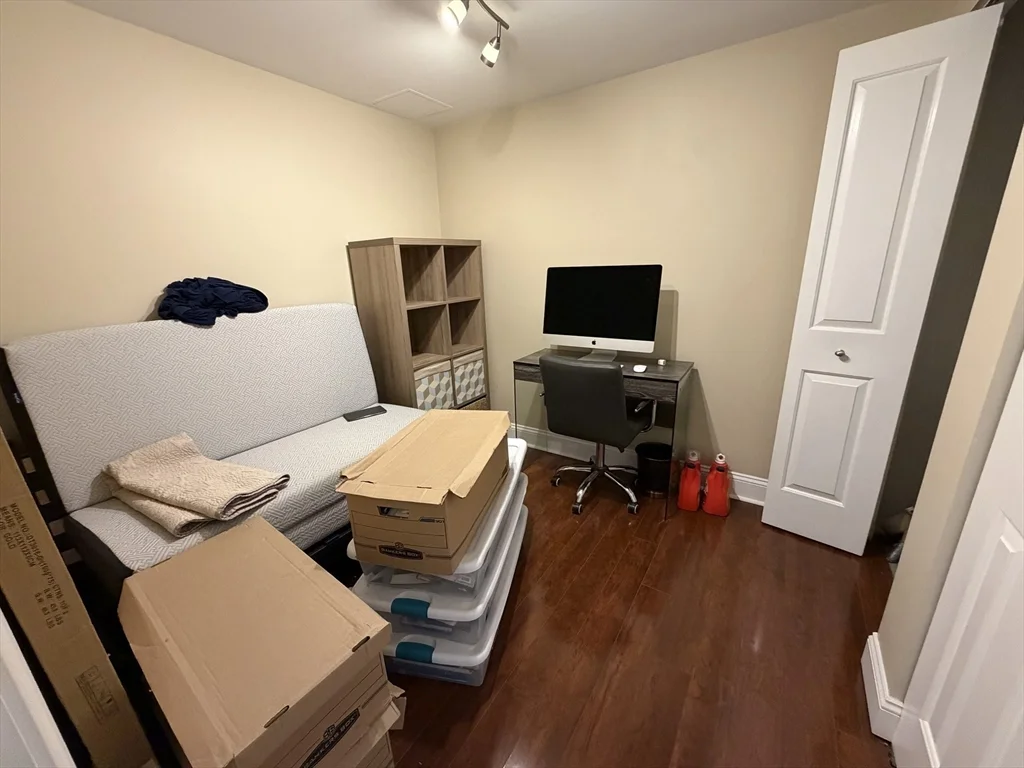 10 Museum Way, East Cambridge