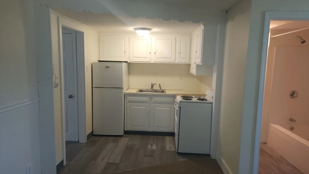 308 Broadway, Central