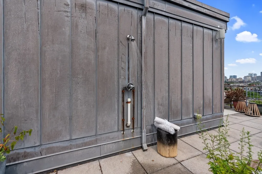 1721 Washington St, South End