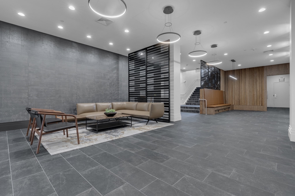 1166 Washington St, South End