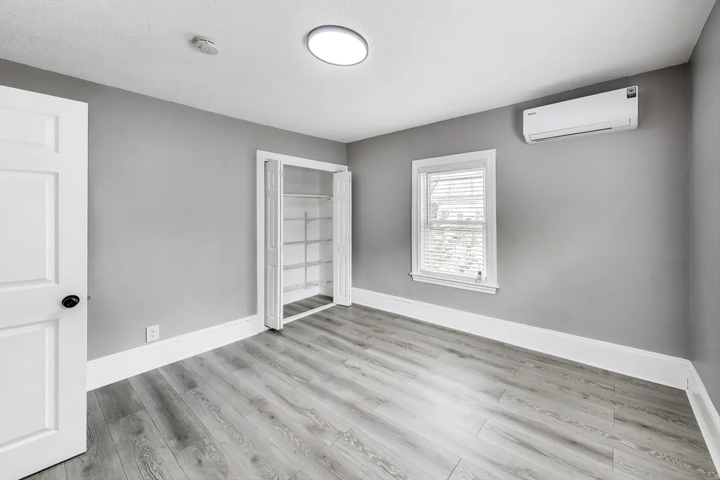 24 Clematis St, Winchester