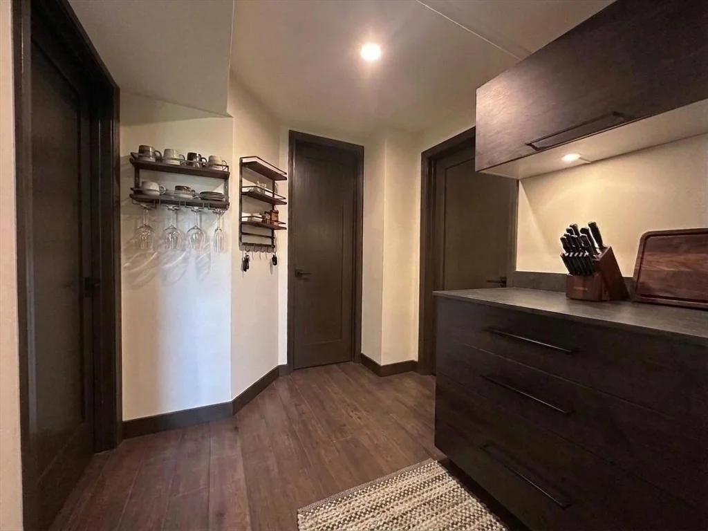 64 Goodenough St, Oak Square