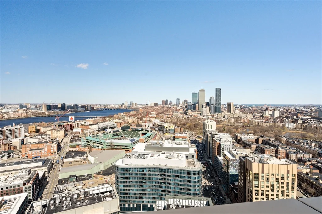 188 Brookline Ave, Fenway