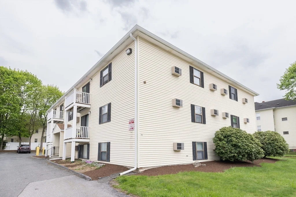 15 Houghton St, Worcester