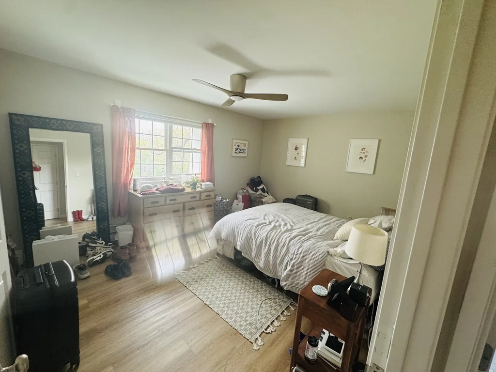 5 Chapel Hill, Plymouth