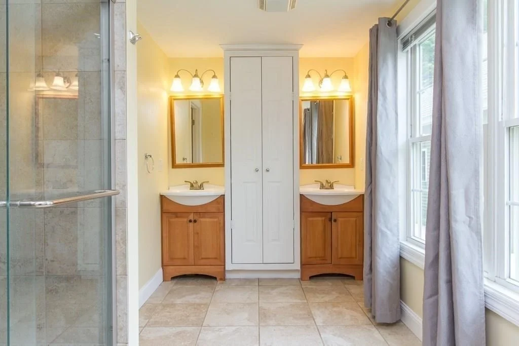 36 Willowdale Rd, Groton