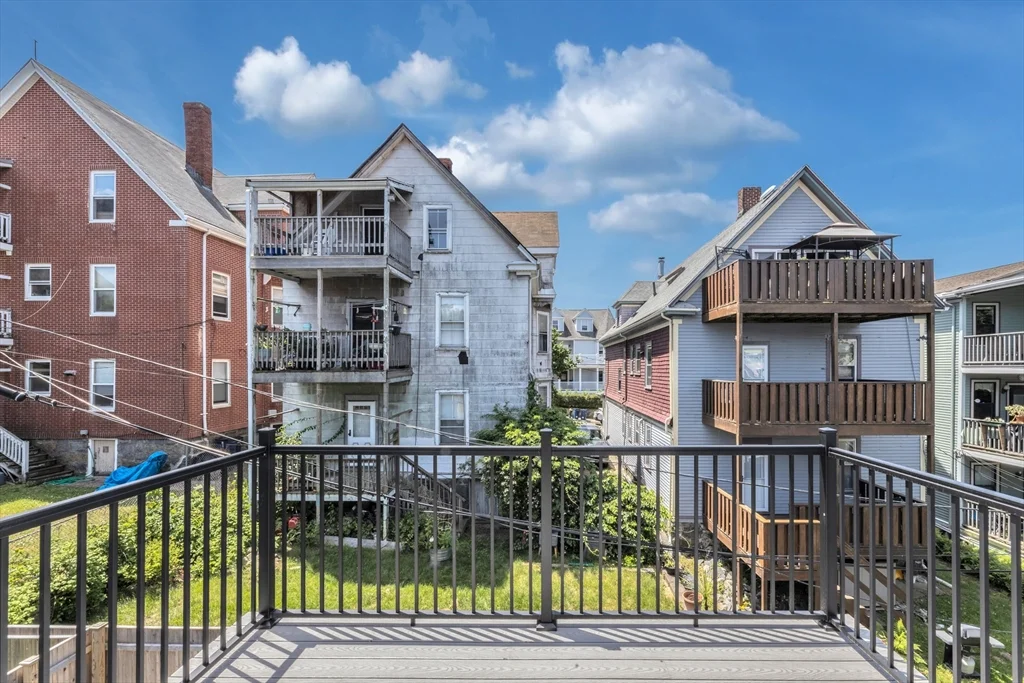 31 Woodlawn, Jamaica Plain