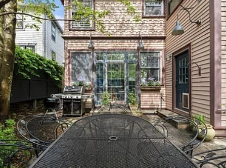 44 High St, Brookline Village