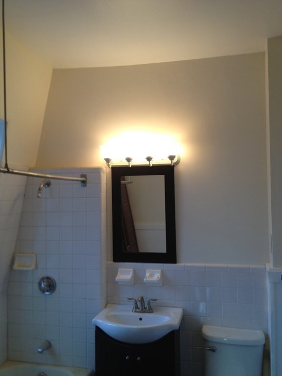 77 S Central, Quincy