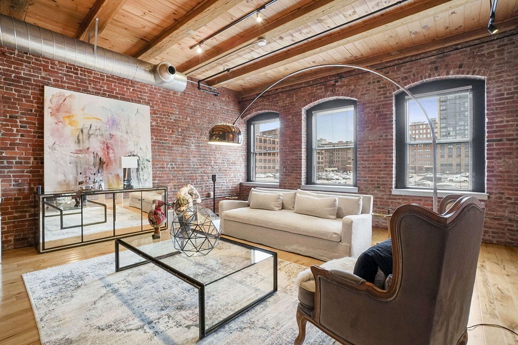 21 Wormwood St, South Boston