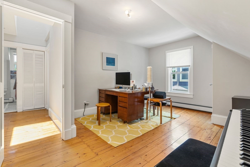 20 Glenwood Ave, Cambridgeport