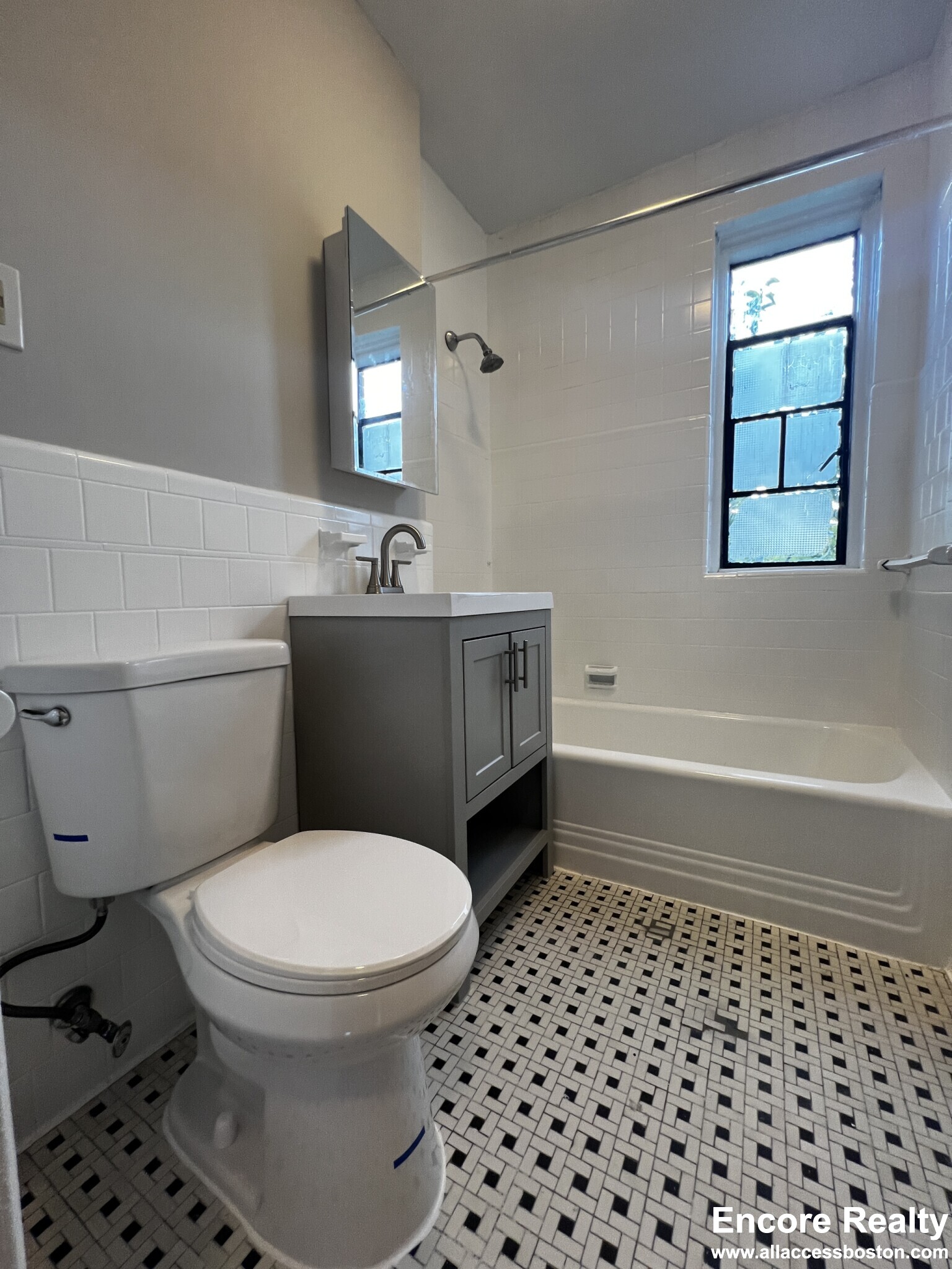 91 Longwood Ave, Coolidge Corner