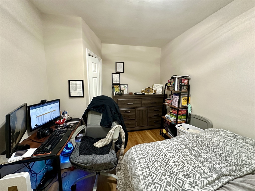 4 Chesterton St, Boston
