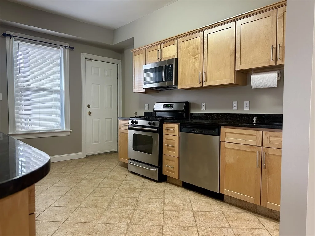 22 Sewall St, Winter Hill