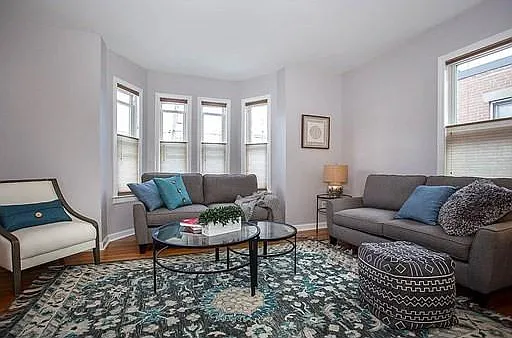 35 Maple St, South Side