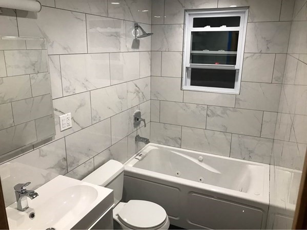 107 Lexington St, Burlington