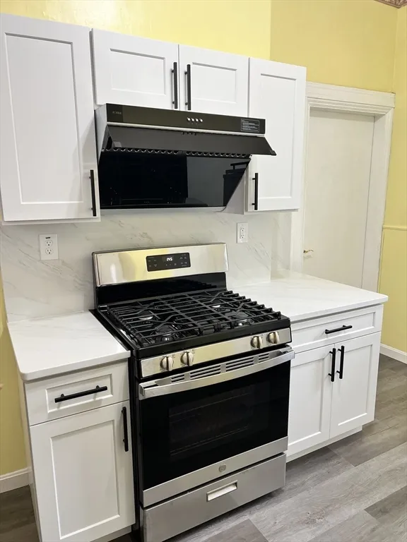 92 Columbia St, The Port