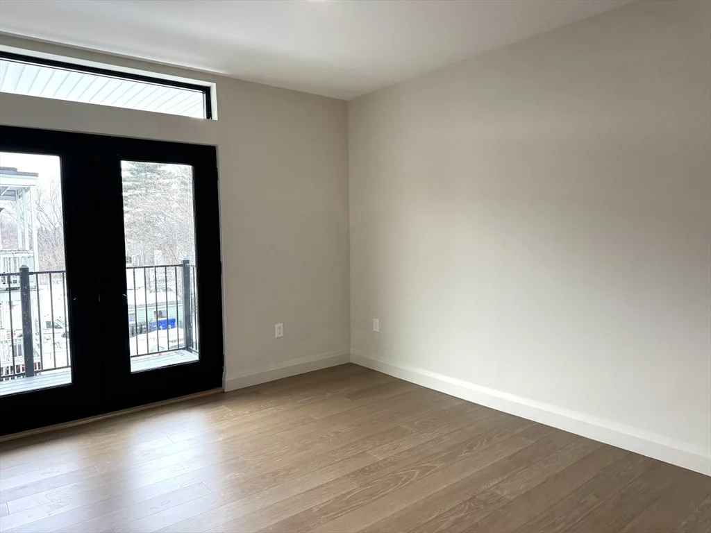 100 Lincoln, Brighton