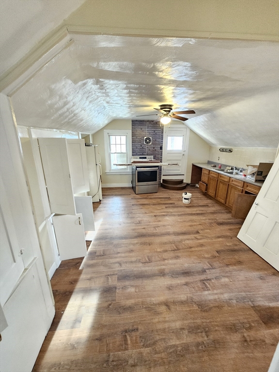 28 Cedar St, Taunton