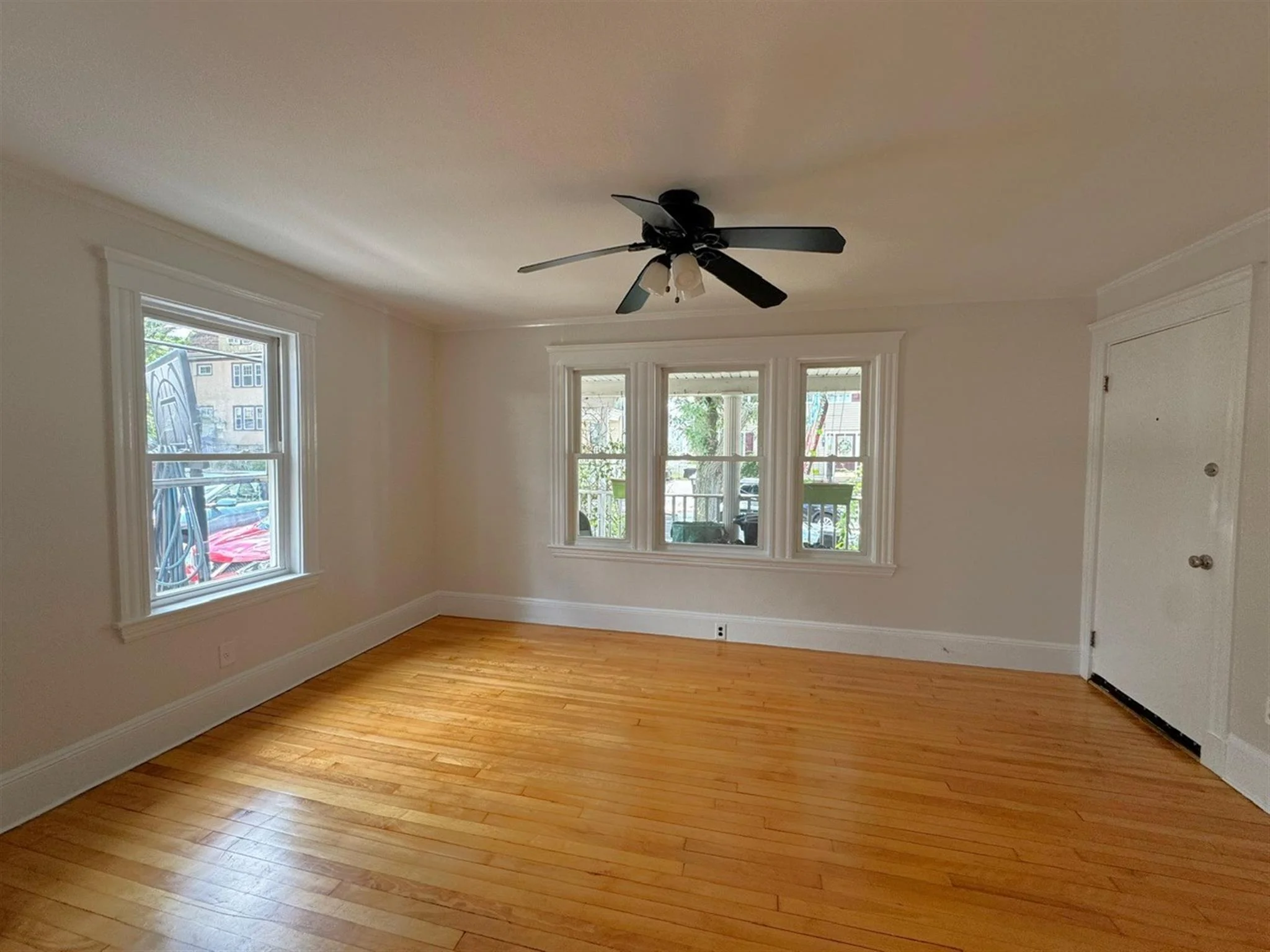 9 Gordon St, West Somerville