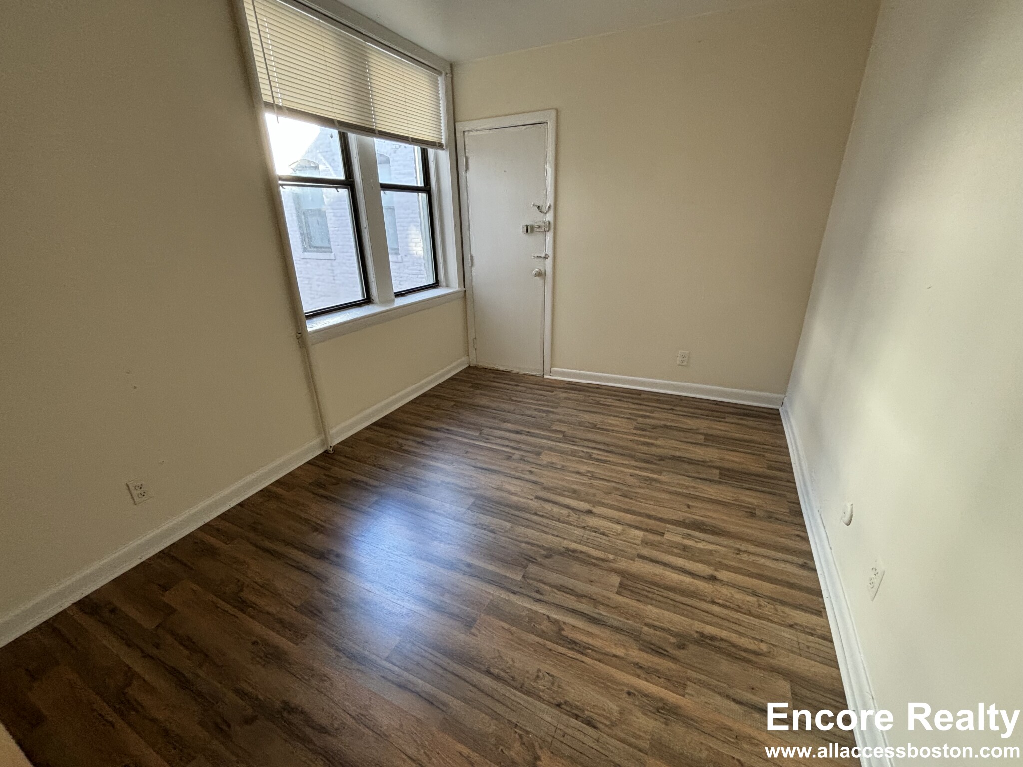 1133 Commonwealth Ave, Brighton