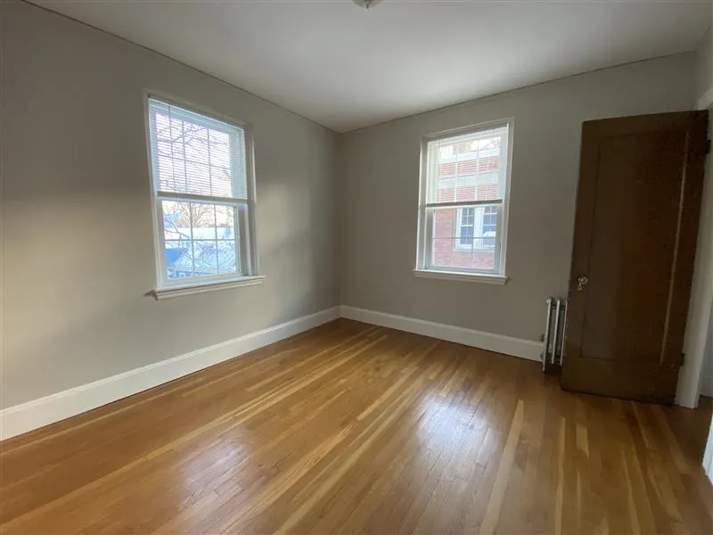 118 College Ave, Tufts