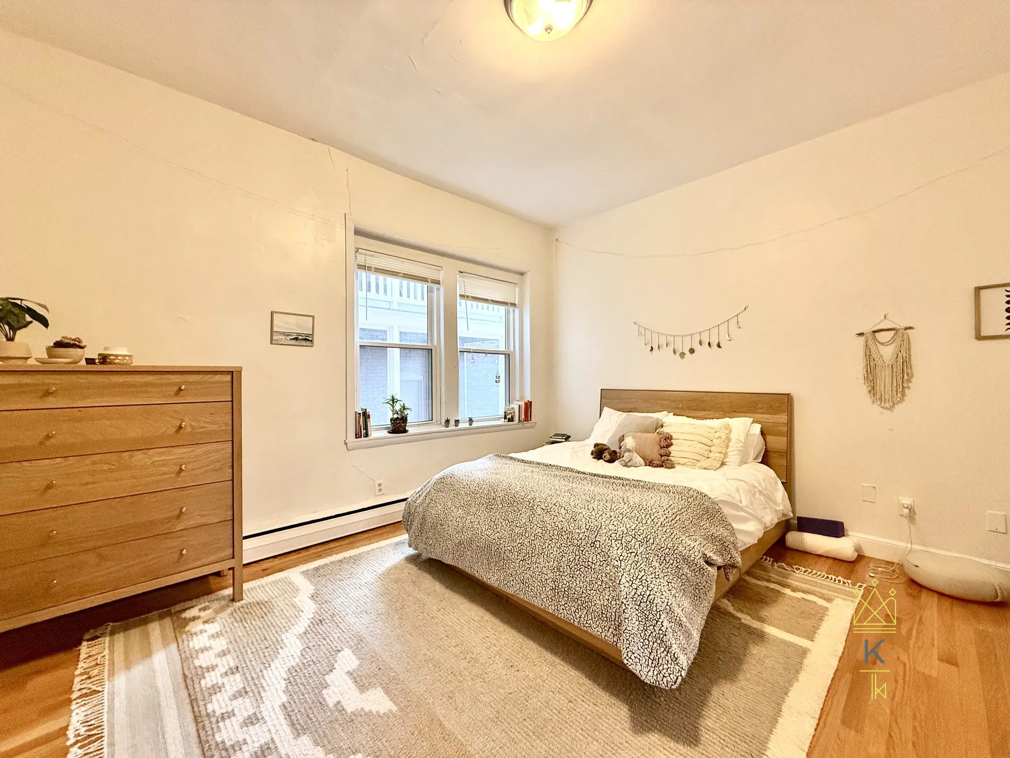 202 Saint Paul St, North Brookline