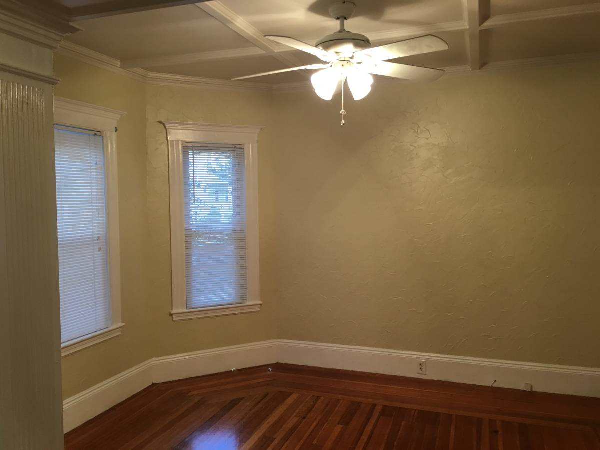 50 Bromfield Rd, Tufts