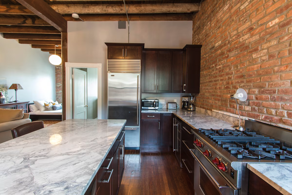 1870 Commonwealth Ave, Brighton