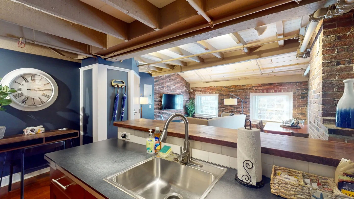 15 Union St, Downtown